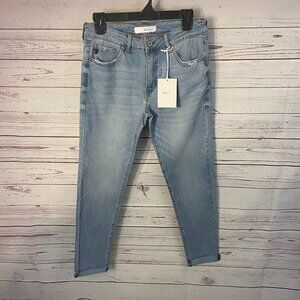 KanCan Women's Jeans Size 29 (28 x 26) Light Wash Mid Rise ELY1042L-SF NWT